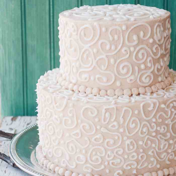 Vintage Vanilla Bean Bride's Cake