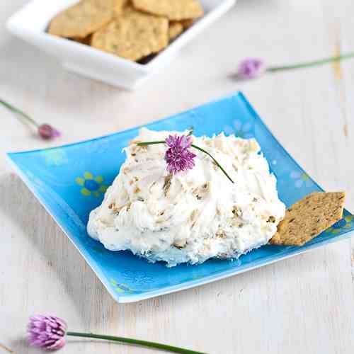 Caramelized Onion & Chive Cream Cheese