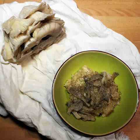 Soup celeriac and oyster mushrooms