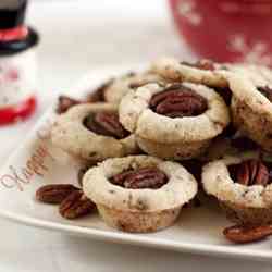 Fudge-Filled Toffee Pecan Sandies